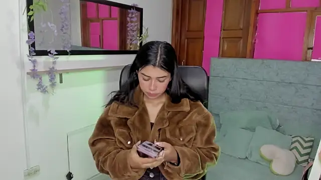 Aysha winxs online show from May 2026 03:04:02 AM