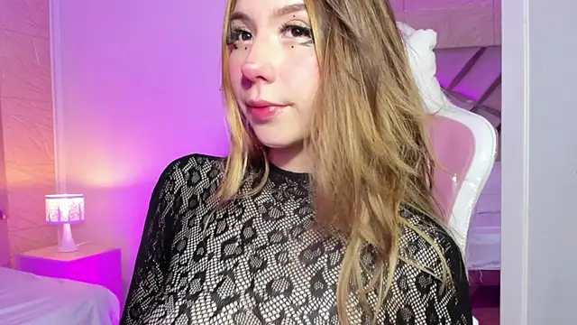  emma  cooper online show from March 2026 02:28:01 PM