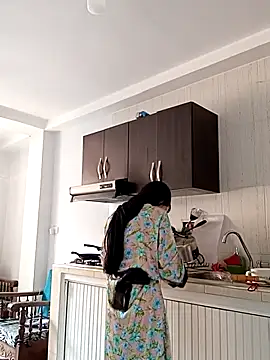 sara cute so online show from April 2026 04:24:02 PM