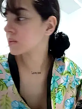 sara cute so online show from April 2026 12:56:01 AM