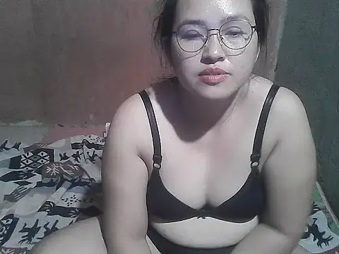 wildchinita00 online show from March 2026 12:31:01 PM