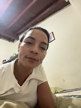 yesica2507 online show from March 2026 10:39:02 PM