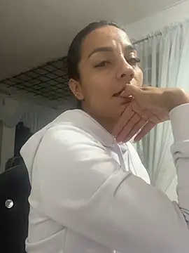 yesica2507 online show from April 2026 12:18:02 AM