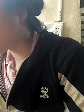 Snapshot of MayEva_ly chatting on February 2026 07:49:02 AM MayEva ly online show from February 2026 07:49:02 AM