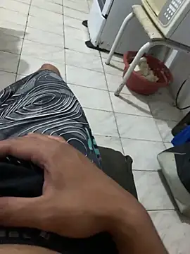 Rikellmee  online show from February 2026 11:17:02 PM