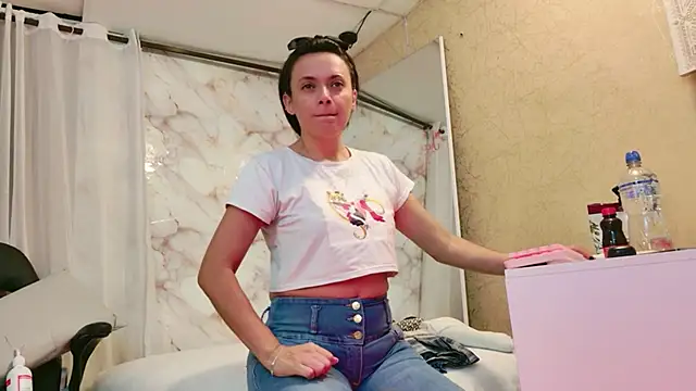 QueenSallyDesire online show from April 2026 03:29:02 AM