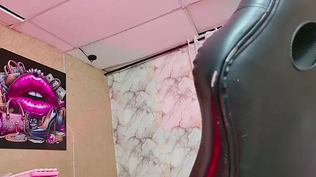 QueenSallyDesire online show from April 2026 03:12:01 AM