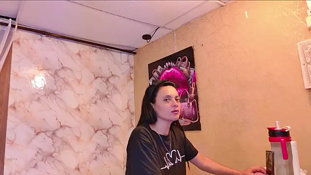 QueenSallyDesire online show from April 2026 03:02:01 AM
