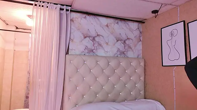 QueenSallyDesire online show from May 2026 02:02:02 AM