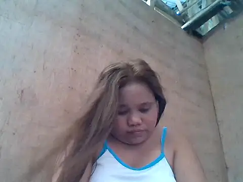 sweetlyn31 online show from June 2026 03:00:01 AM