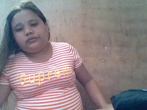 sweetlyn31 online show from June 2026 12:37:01 AM