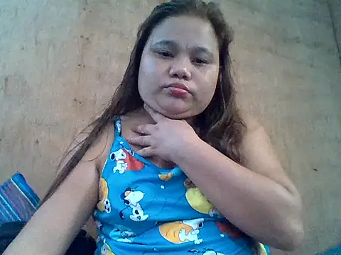 sweetlyn31 online show from May 2026 10:41:02 PM