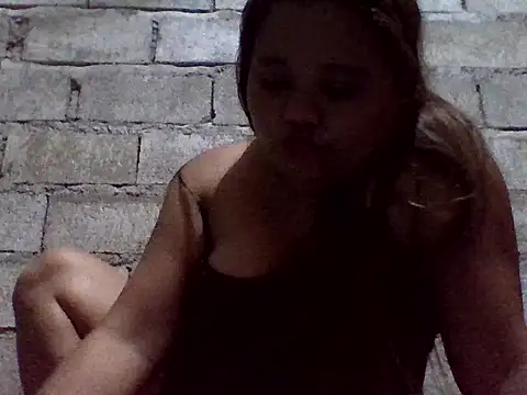 sweetlyn31 online show from June 2026 09:56:01 PM