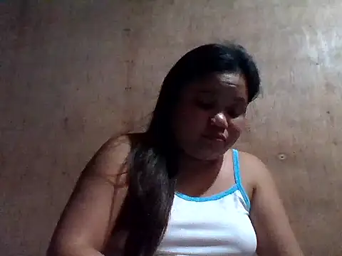 sweetlyn31 online show from April 2026 12:52:02 PM