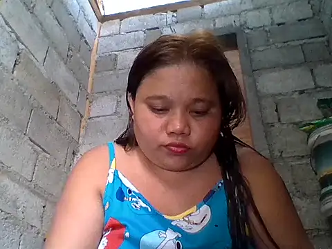 sweetlyn31 online show from June 2026 12:16:01 AM