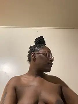 Sinfulwaterfalls online show from April 2026 03:46:02 AM