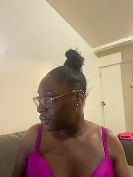 Snapshot of Sinfulwaterfalls chatting on May 2026 04:49:02 PM Sinfulwaterfalls online show from May 2026 04:49:02 PM