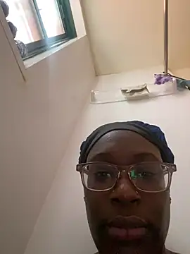 Sinfulwaterfalls online show from March 2026 06:48:01 PM