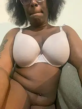 Snapshot of Sinfulwaterfalls chatting on May 2026 03:03:02 AM Sinfulwaterfalls online show from May 2026 03:03:02 AM