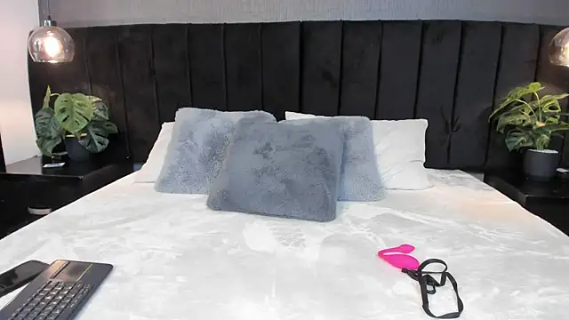 Bianca Monroe  online show from July 2026 07:24:02 PM