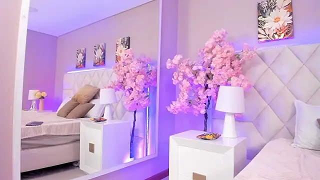 Bianca Monroe  online show from April 2026 08:10:02 PM