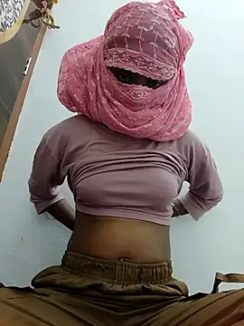 reena-sassy online show from February 2026 07:37:01 PM