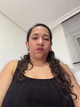 CrystalIvy online show from April 2026 12:28:02 AM