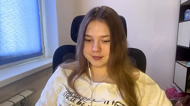 TomikoPfau online show from March 2026 08:05:01 AM