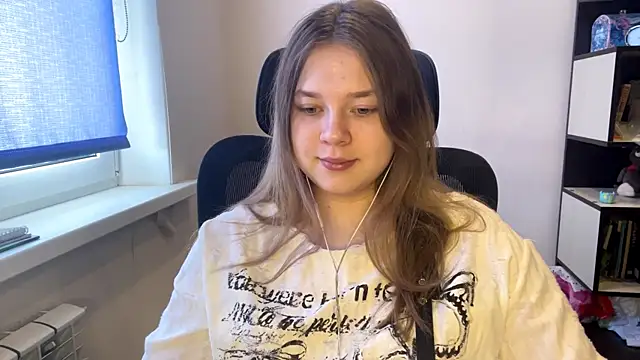 TomikoPfau online show from March 2026 07:41:01 AM