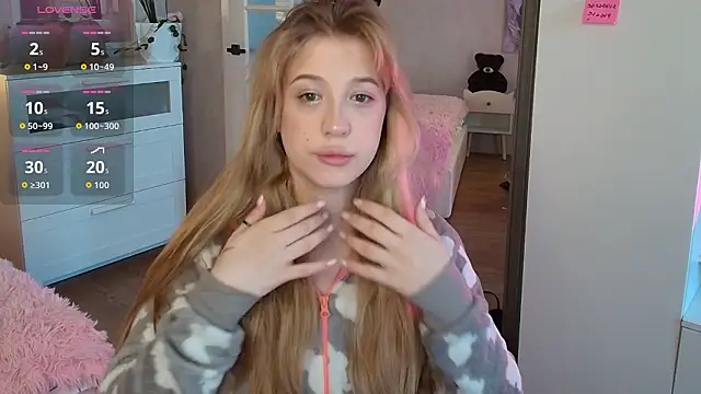 linaloon online show from February 2026 03:06:01 AM