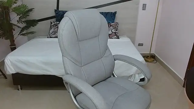 Anne blake online show from March 2026 12:17:02 PM