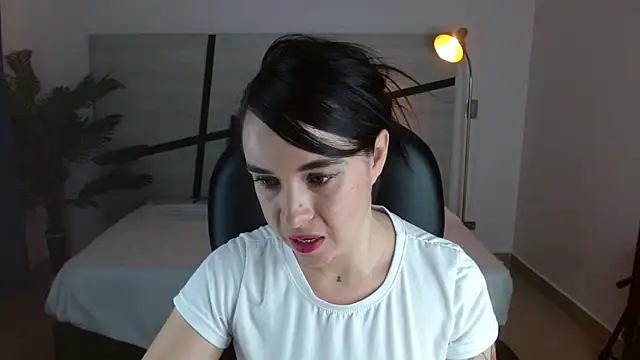 Anne blake online show from April 2026 12:09:01 PM