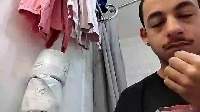 momo0208 online show from February 2026 02:08:01 PM