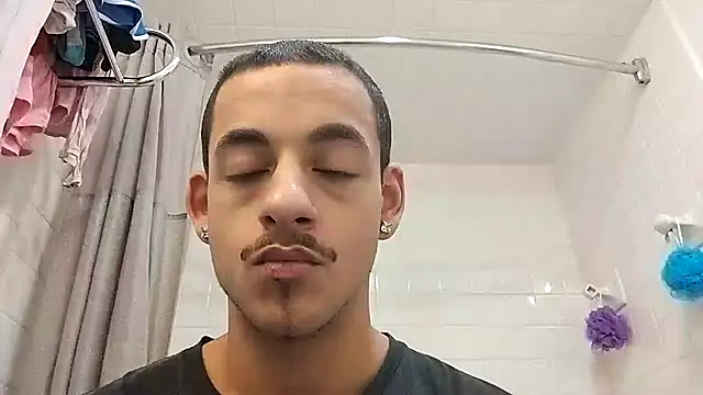 momo0208 online show from February 2026 04:37:01 PM