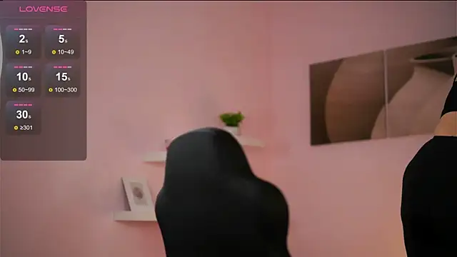 Playful Issa online show from April 2026 01:08:01 AM