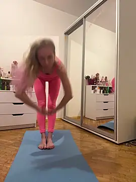 Faiiry  online show from February 2026 04:25:02 AM