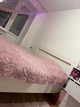 Faiiry  online show from March 2026 03:13:01 AM