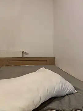  MillaCruz online show from March 2026 07:37:02 PM