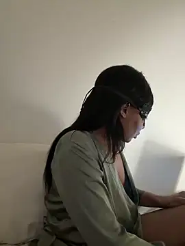  MillaCruz online show from February 2026 08:21:01 PM