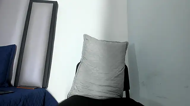 Snapshot of Endrick-23 chatting on June 2026 03:29:02 AM Endrick-23 online show from June 2026 03:29:02 AM