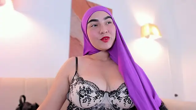Snapshot of Malika_Noor chatting on April 2026 03:10:02 PM Malika Noor online show from April 2026 03:10:02 PM