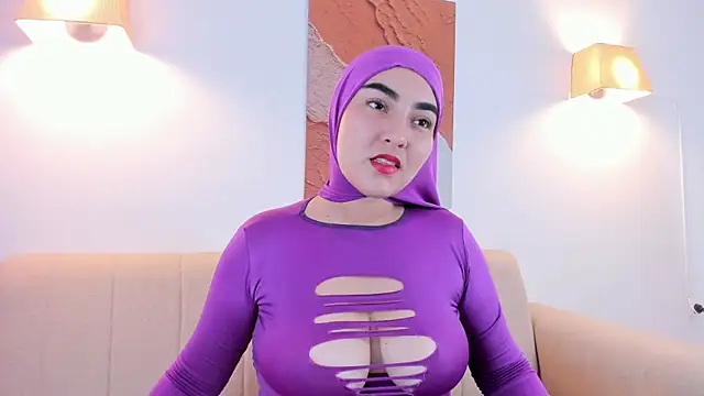 Snapshot of Malika_Noor chatting on May 2026 02:24:02 PM Malika Noor online show from May 2026 02:24:02 PM