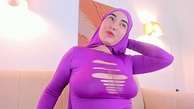 Snapshot of Malika_Noor chatting on April 2026 02:36:02 PM Malika Noor online show from April 2026 02:36:02 PM