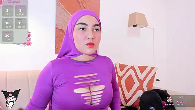 Snapshot of Malika_Noor chatting on June 2026 03:50:01 PM Malika Noor online show from June 2026 03:50:01 PM