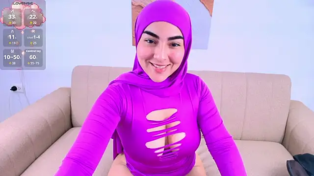 Malika Noor online show from March 2026 02:41:01 PM