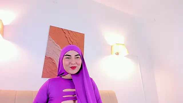 Malika Noor online show from April 2026 09:39:33 PM