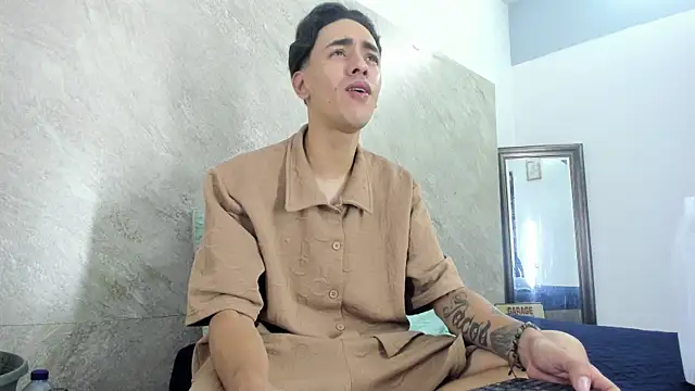 Mick-lollipop online show from April 2026 07:48:01 PM