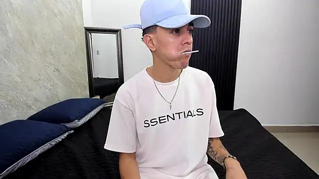 Snapshot of Mick-lollipop chatting on February 2026 07:26:01 PM Mick-lollipop online show from February 2026 07:26:01 PM