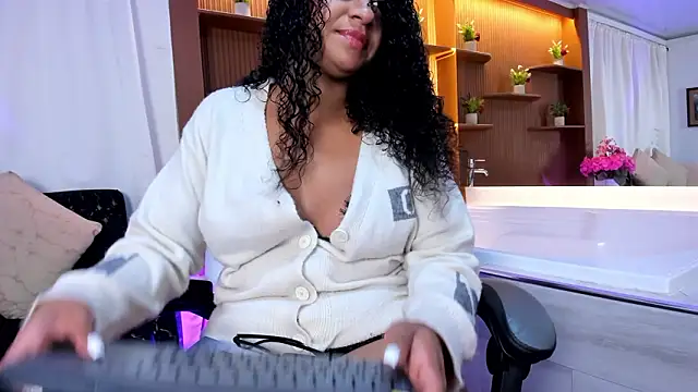 Madisson Edwards online show from March 2026 01:11:01 PM