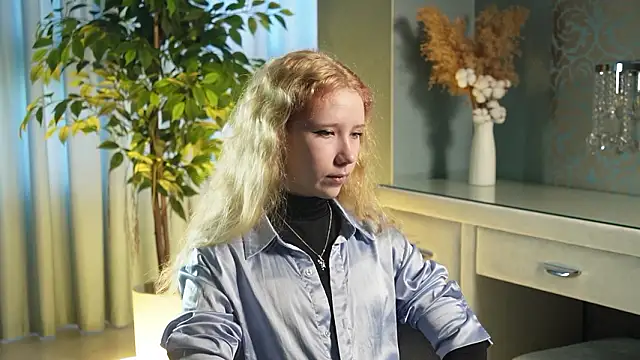 Snapshot of AmalElway chatting on February 2026 09:44:02 AM AmalElway online show from February 2026 09:44:02 AM